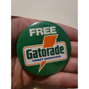 Vintage Button Pinback "Free" Gatorade Thirst Quencher Pin Green VTG